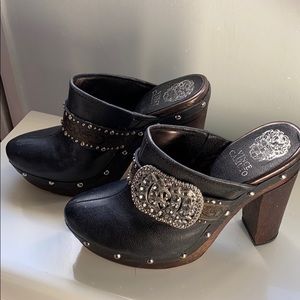 Vince Camuto Courtney clogs